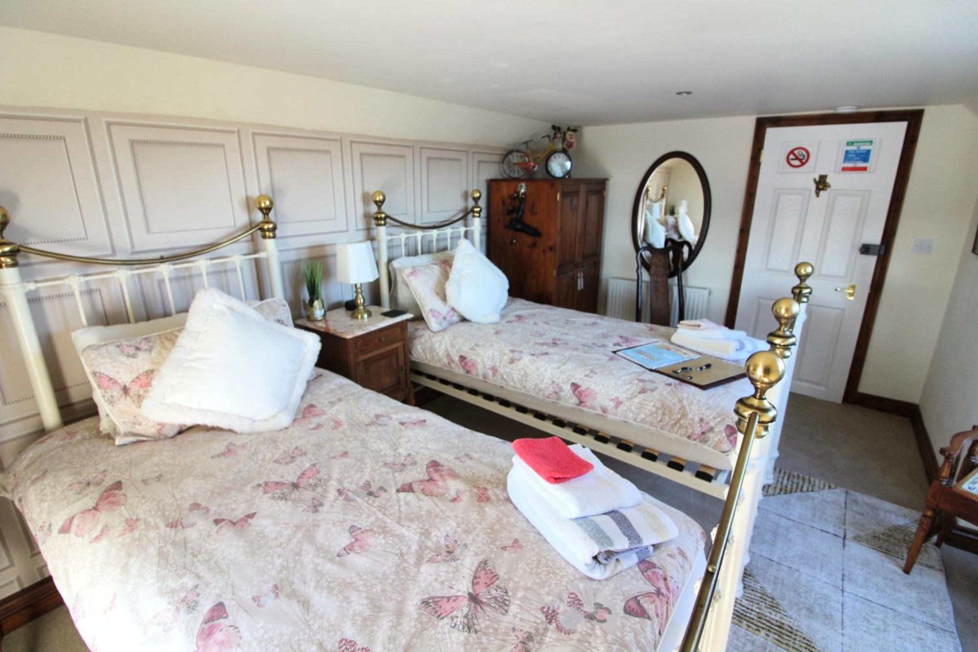 Melorne Farm Guest House Camelford Luaran gambar